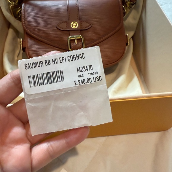 Louis Vuitton Tan Leather Crossbody Bag - Picture 3 of 7